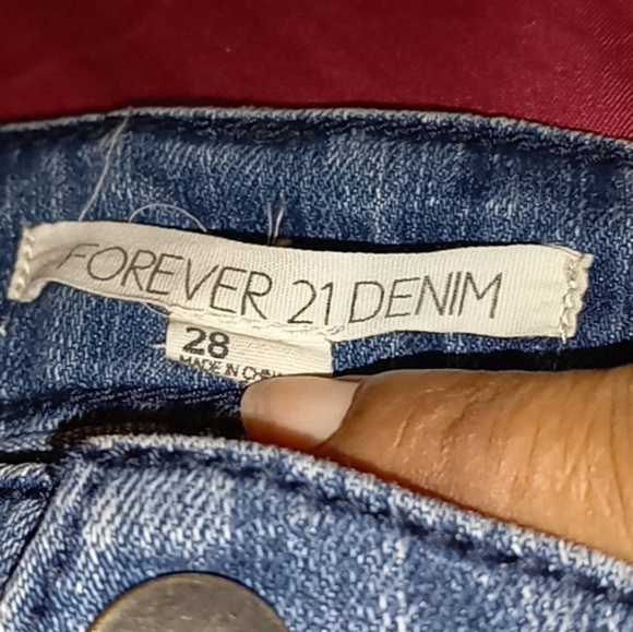 Forever 21 booty shorts size 28 - Picture 5 of 5